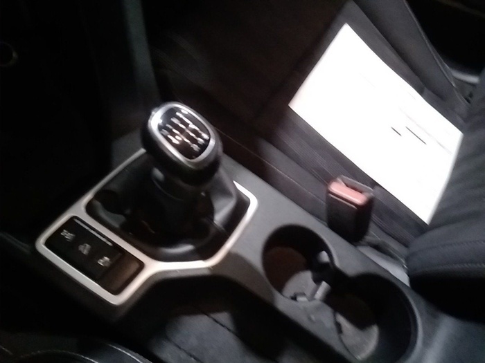 Kia Sportage 1.6 MHEV Business 4x4 100 kW (136 CV) Vehículo usado en Madrid Kia Sportage 1.6 MHEV Business 4x4 100 kW (136 CV) Vehículo usado en Madrid