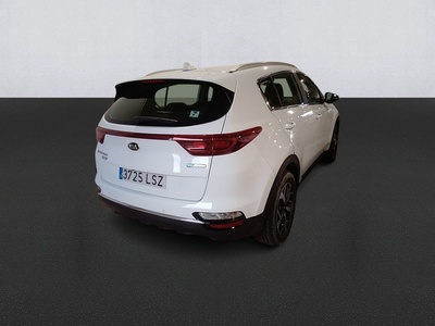 Kia Sportage 1.6 MHEV Business 4x4 100 kW (136 CV) 4 Kia Sportage 1.6 MHEV Business 4x4 100 kW (136 CV) 4