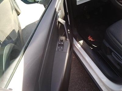 SEAT Arona 1.0 TSI Style 81 kW (110 CV) 13 SEAT Arona 1.0 TSI Style 81 kW (110 CV) 13