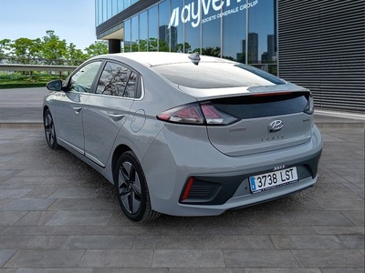 Hyundai Ioniq 1.6 GDI HEV Tecno DCT 104 kW (141 CV) 6 Hyundai Ioniq 1.6 GDI HEV Tecno DCT 104 kW (141 CV) 6