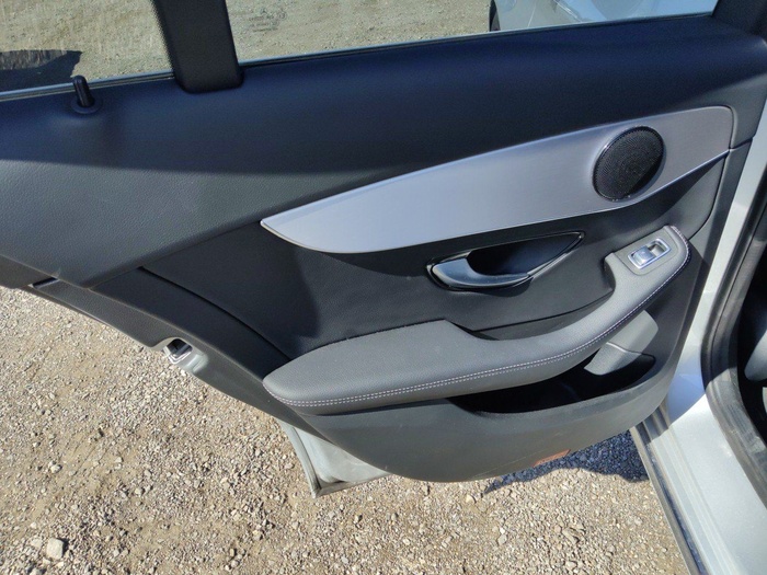 Mercedes-Benz Clase C 200 135 kW (184 CV) Vehículo usado en Madrid Mercedes-Benz Clase C 200 135 kW (184 CV) Vehículo usado en Madrid