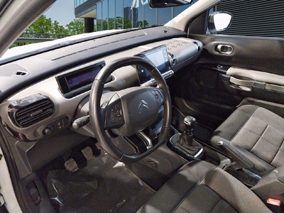 Citroen C4 Cactus BlueHDi 100 S&S Shine 75 kW (102 CV) 7 Citroen C4 Cactus BlueHDi 100 S&S Shine 75 kW (102 CV) 7