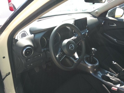 Nissan Juke DIG-T Acenta 84 kW (114 CV) 10 Nissan Juke DIG-T Acenta 84 kW (114 CV) 10