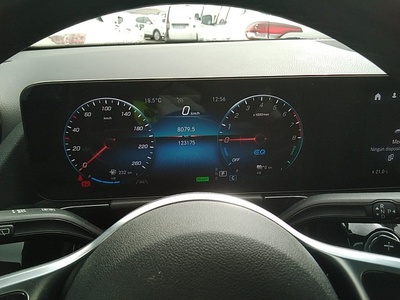 Mercedes-Benz GLA 250 e 160 kW (218 CV) 8 Mercedes-Benz GLA 250 e 160 kW (218 CV) 8