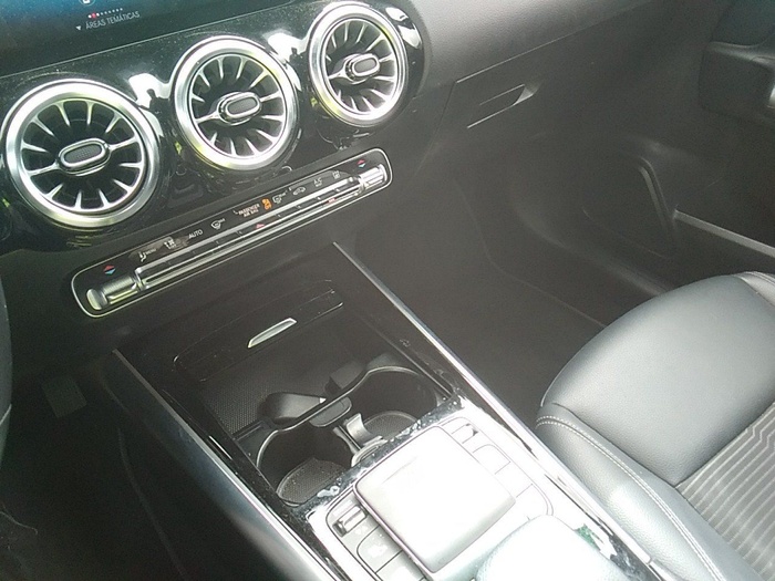 Mercedes-Benz GLA 250 e 160 kW (218 CV) Vehículo usado en Madrid Mercedes-Benz GLA 250 e 160 kW (218 CV) Vehículo usado en Madrid