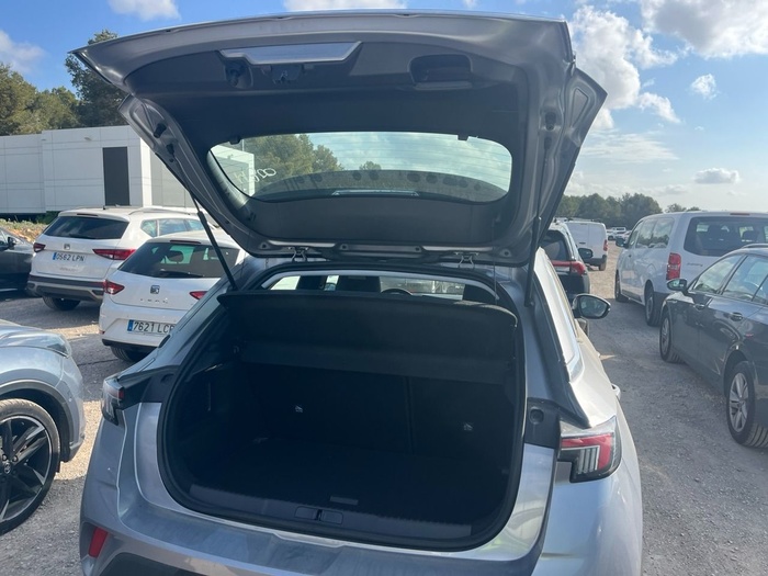 Opel Mokka 1.5 D Business Elegance 81 kW (110 CV) Vehículo usado en Madrid Opel Mokka 1.5 D Business Elegance 81 kW (110 CV) Vehículo usado en Madrid