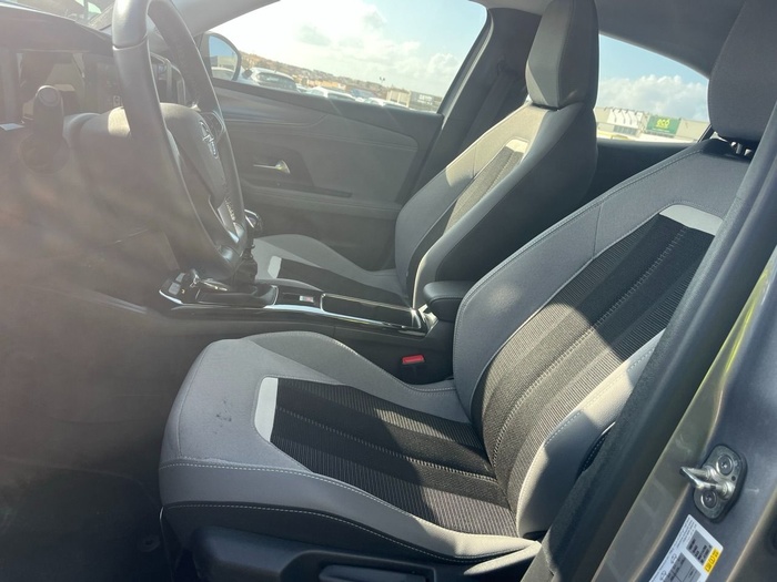 Opel Mokka 1.5 D Business Elegance 81 kW (110 CV) Vehículo usado en Madrid Opel Mokka 1.5 D Business Elegance 81 kW (110 CV) Vehículo usado en Madrid