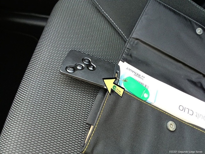 Renault Clio Business TCe 55 kW (75 CV) Vehículo usado en Madrid Renault Clio Business TCe 55 kW (75 CV) Vehículo usado en Madrid