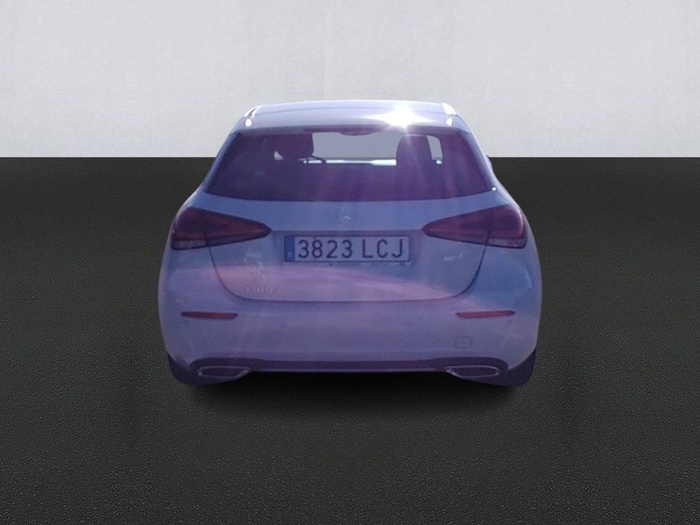 Mercedes-Benz Clase A 180 d 85 kW (116 CV) Vehículo usado en Madrid Mercedes-Benz Clase A 180 d 85 kW (116 CV) Vehículo usado en Madrid