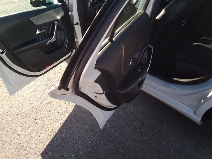 Mercedes-Benz Clase A 180 d 85 kW (116 CV) Vehículo usado en Madrid Mercedes-Benz Clase A 180 d 85 kW (116 CV) Vehículo usado en Madrid