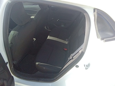 Renault Clio Business TCe 66 kW (90 CV) 9 Renault Clio Business TCe 66 kW (90 CV) 9