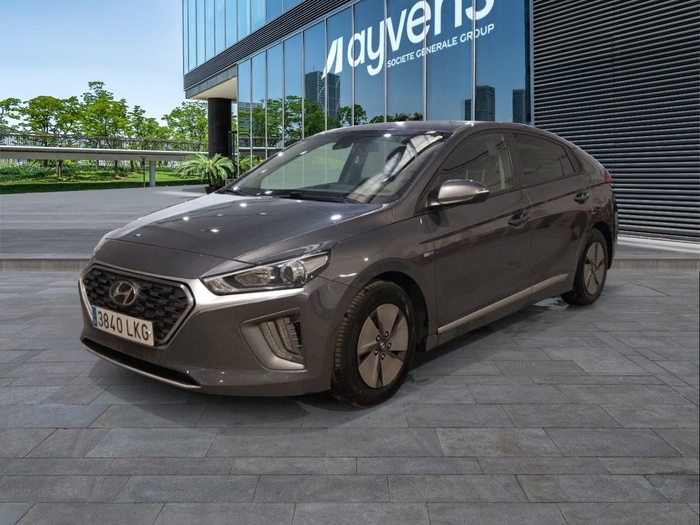 Hyundai Ioniq 1.6 GDI HEV Klass DCT 104 kW (141 CV) Vehículo usado en Madrid Hyundai Ioniq 1.6 GDI HEV Klass DCT 104 kW (141 CV) Vehículo usado en Madrid