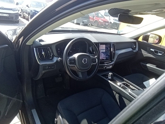 Volvo XC60 T6 Recharge Inscription Expression AWD Auto 250 kW (340 CV) Vehículo usado en Madrid Volvo XC60 T6 Recharge Inscription Expression AWD Auto 250 kW (340 CV) Vehículo usado en Madrid