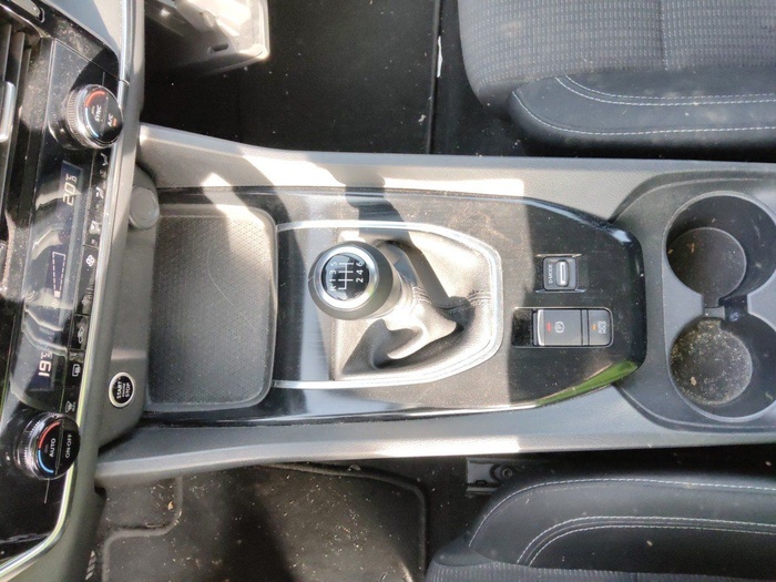 Nissan Qashqai DIG-T 140 mHEV Acenta 4x2 103 kW (140 CV) Vehículo usado en Madrid Nissan Qashqai DIG-T 140 mHEV Acenta 4x2 103 kW (140 CV) Vehículo usado en Madrid