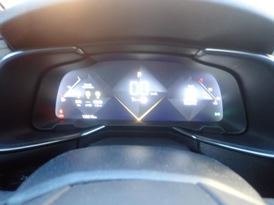 DS DS7 Crossback BlueHDi 130 DE Bastille + AT 96 kW (130 CV) 7 DS DS7 Crossback BlueHDi 130 DE Bastille + AT 96 kW (130 CV) 7