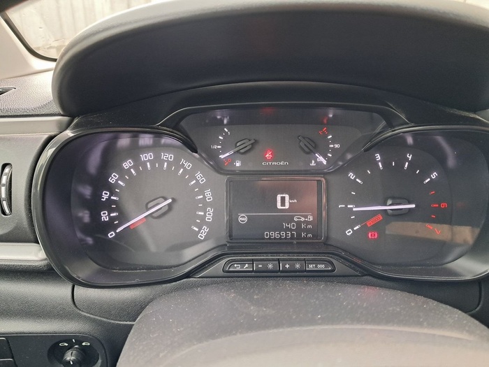 Citroen C3 BlueHDi 100 S&S Feel 75 kW (102 CV) Vehículo usado en Madrid Citroen C3 BlueHDi 100 S&S Feel 75 kW (102 CV) Vehículo usado en Madrid