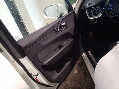 Volvo XC60 B4 D Core Auto 145 kW (197 CV) 15 Volvo XC60 B4 D Core Auto 145 kW (197 CV) 15