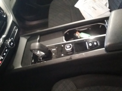 Volvo XC60 B4 D Core Auto 145 kW (197 CV) 12 Volvo XC60 B4 D Core Auto 145 kW (197 CV) 12