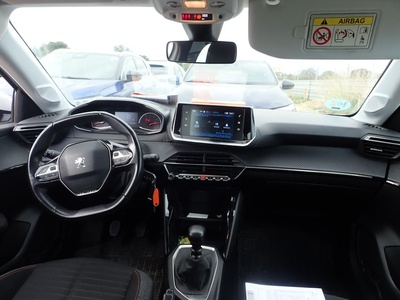 Peugeot 208 BlueHDi 100 Active 75 kW (100 CV) 8 Peugeot 208 BlueHDi 100 Active 75 kW (100 CV) 8