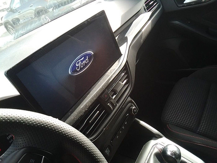 Ford Focus SportBreak 1.0 Ecoboost MHEV ST-Line 114 kW (155 CV) Vehículo usado en Madrid Ford Focus SportBreak 1.0 Ecoboost MHEV ST-Line 114 kW (155 CV) Vehículo usado en Madrid