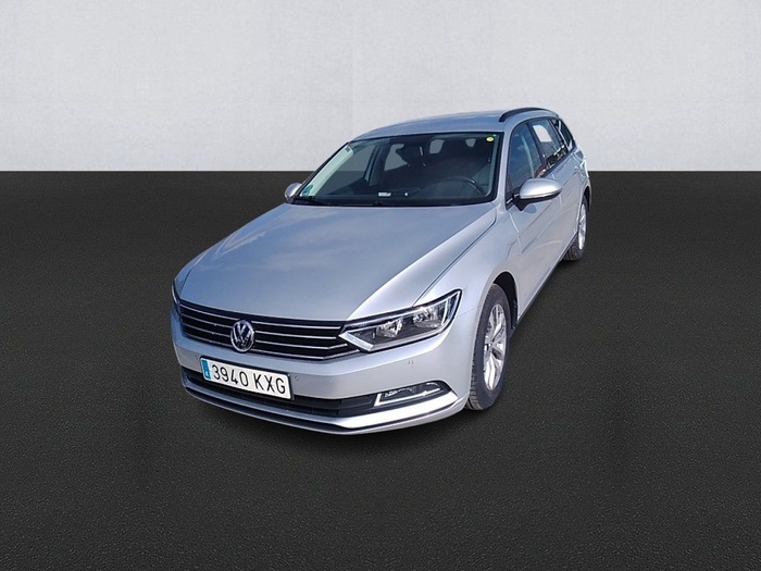 Volkswagen Passat Variant Edition 2.0 TDI 110 kW (150 CV) Vehículo usado en Madrid Volkswagen Passat Variant Edition 2.0 TDI 110 kW (150 CV) Vehículo usado en Madrid