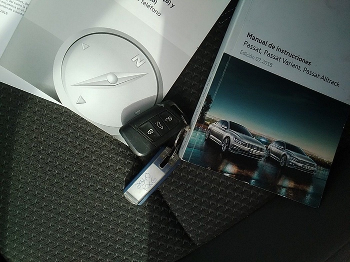 Volkswagen Passat Variant Edition 2.0 TDI 110 kW (150 CV) Vehículo usado en Madrid Volkswagen Passat Variant Edition 2.0 TDI 110 kW (150 CV) Vehículo usado en Madrid