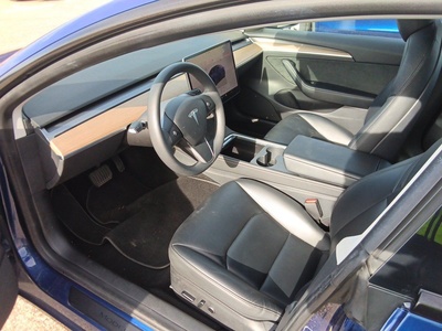 Tesla Model 3 RWD 208 kW (283 CV) 7 Tesla Model 3 RWD 208 kW (283 CV) 7