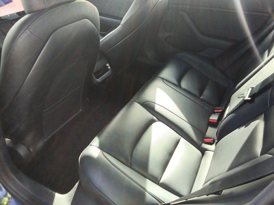 Tesla Model 3 RWD 208 kW (283 CV) 13 Tesla Model 3 RWD 208 kW (283 CV) 13