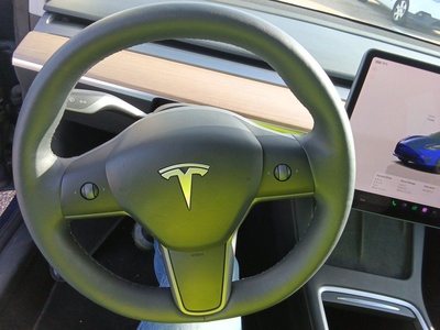 Tesla Model 3 RWD 208 kW (283 CV) 11 Tesla Model 3 RWD 208 kW (283 CV) 11