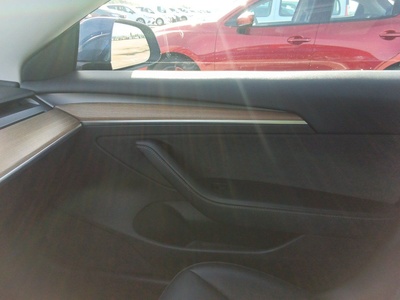 Tesla Model 3 RWD 208 kW (283 CV) 9 Tesla Model 3 RWD 208 kW (283 CV) 9