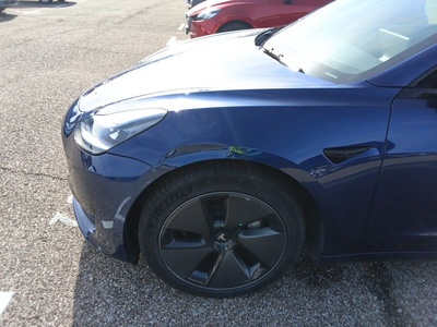 Tesla Model 3 RWD 208 kW (283 CV) 15 Tesla Model 3 RWD 208 kW (283 CV) 15