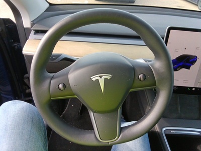 Tesla Model Y Tracción Trasera RWD 255 kW (347 CV) 11 Tesla Model Y Tracción Trasera RWD 255 kW (347 CV) 11