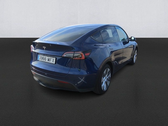 Tesla Model Y Tracción Trasera RWD 255 kW (347 CV) Vehículo usado en Madrid Tesla Model Y Tracción Trasera RWD 255 kW (347 CV) Vehículo usado en Madrid