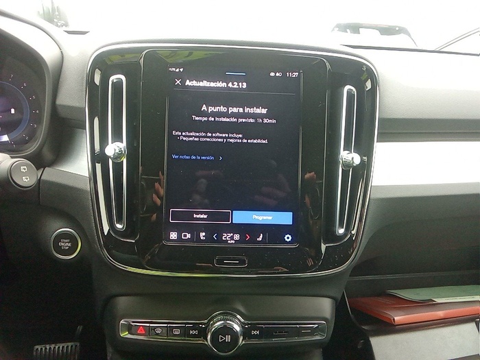 Volvo XC40 B4 G Plus Bright AWD Auto 145 kW (197 CV) Vehículo usado en Madrid Volvo XC40 B4 G Plus Bright AWD Auto 145 kW (197 CV) Vehículo usado en Madrid