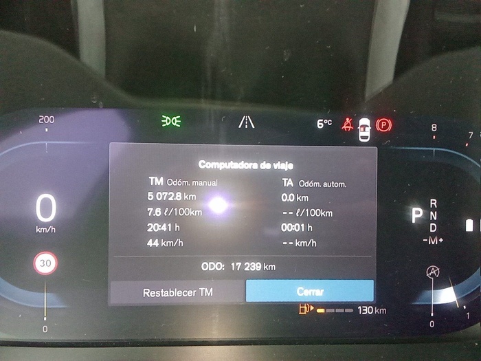 Volvo XC40 B4 G Plus Bright AWD Auto 145 kW (197 CV) Vehículo usado en Madrid Volvo XC40 B4 G Plus Bright AWD Auto 145 kW (197 CV) Vehículo usado en Madrid