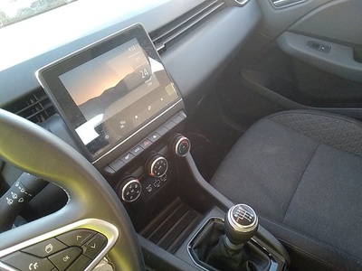 Renault Clio Intens TCe 66 kW (90 CV) 9 Renault Clio Intens TCe 66 kW (90 CV) 9