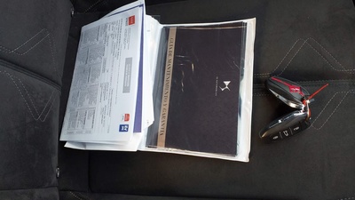 DS DS7 Crossback E-Tense 225 Performance Line Auto 165 kW (225 CV) 9 DS DS7 Crossback E-Tense 225 Performance Line Auto 165 kW (225 CV) 9