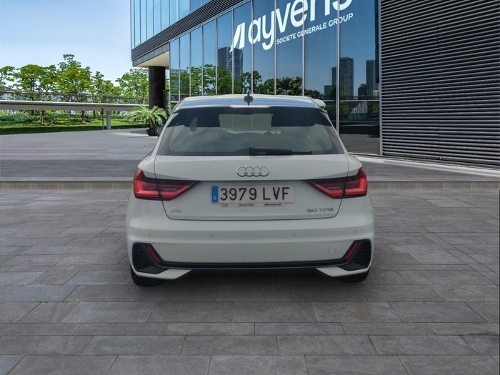 Audi A1 Sportback Adrenalin 30 TFSI 81 kW (110 CV) S tronic Vehículo usado en Madrid Audi A1 Sportback Adrenalin 30 TFSI 81 kW (110 CV) S tronic Vehículo usado en Madrid