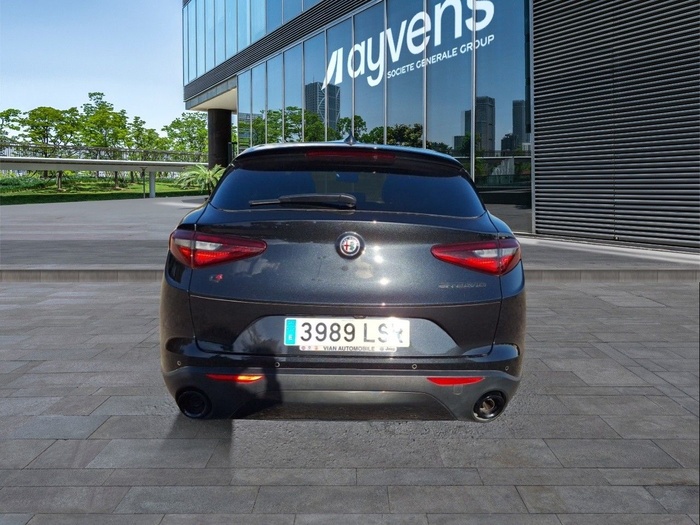 Alfa Romeo Stelvio 2.2 Diésel Sprint+ Q4 140 kW (190 CV) Vehículo usado en Madrid Alfa Romeo Stelvio 2.2 Diésel Sprint+ Q4 140 kW (190 CV) Vehículo usado en Madrid