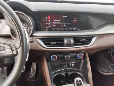 Alfa Romeo Stelvio 2.2 Diésel Sprint+ Q4 140 kW (190 CV) 12 Alfa Romeo Stelvio 2.2 Diésel Sprint+ Q4 140 kW (190 CV) 12