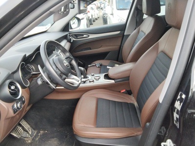 Alfa Romeo Stelvio 2.2 Diésel Sprint+ Q4 140 kW (190 CV) 10 Alfa Romeo Stelvio 2.2 Diésel Sprint+ Q4 140 kW (190 CV) 10