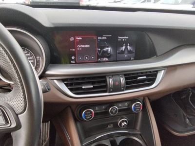 Alfa Romeo Stelvio 2.2 Diésel Sprint+ Q4 140 kW (190 CV) 13 Alfa Romeo Stelvio 2.2 Diésel Sprint+ Q4 140 kW (190 CV) 13