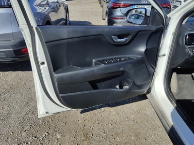 Kia Stonic 1.0 T-GDi MHEV Drive DCT 88 kW (120 CV) 11 Kia Stonic 1.0 T-GDi MHEV Drive DCT 88 kW (120 CV) 11