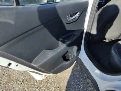 Kia Stonic 1.0 T-GDi MHEV Drive DCT 88 kW (120 CV) 10 Kia Stonic 1.0 T-GDi MHEV Drive DCT 88 kW (120 CV) 10