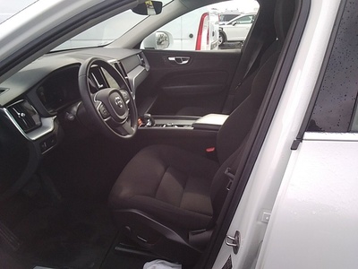 Volvo XC60 B4 D Momentum Pro Auto 145 kW (197 CV) 13 Volvo XC60 B4 D Momentum Pro Auto 145 kW (197 CV) 13