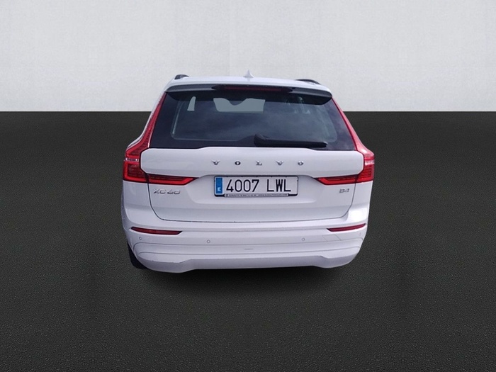 Volvo XC60 B4 D Momentum Pro Auto 145 kW (197 CV) Vehículo usado en Madrid Volvo XC60 B4 D Momentum Pro Auto 145 kW (197 CV) Vehículo usado en Madrid