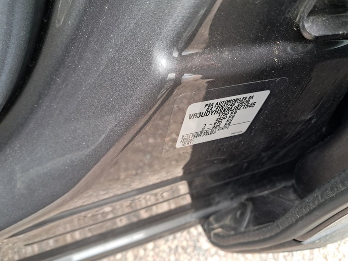 Peugeot 2008 BlueHDi 110 S&S Active Pack 81 kW (110 CV) Vehículo usado en Madrid Peugeot 2008 BlueHDi 110 S&S Active Pack 81 kW (110 CV) Vehículo usado en Madrid