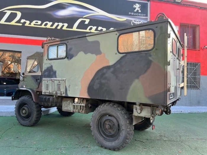 Mercedes-Benz Vehículo usado en Madrid Mercedes-Benz Vehículo usado en Madrid