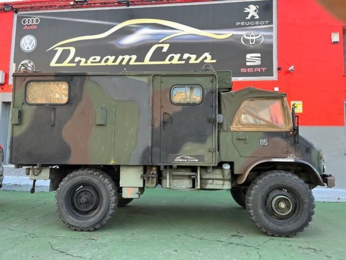 Mercedes-Benz Vehículo usado en Madrid Mercedes-Benz Vehículo usado en Madrid