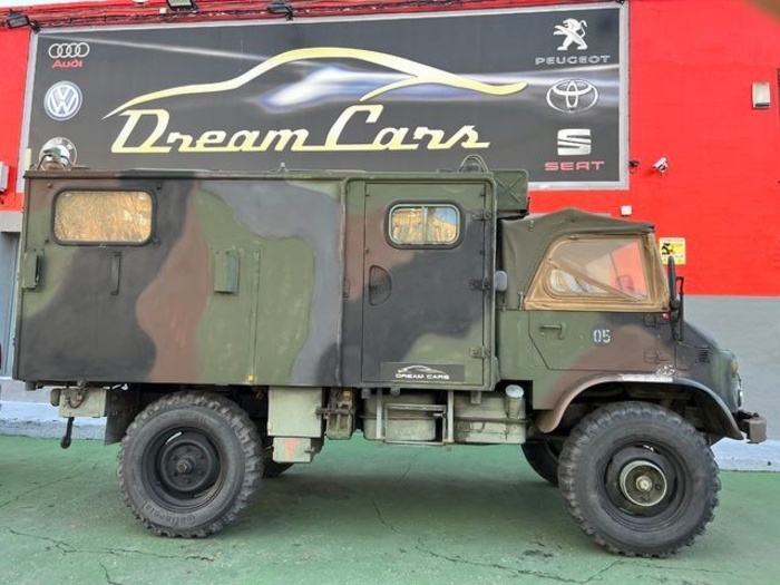 Mercedes-Benz Vehículo usado en Madrid Mercedes-Benz Vehículo usado en Madrid